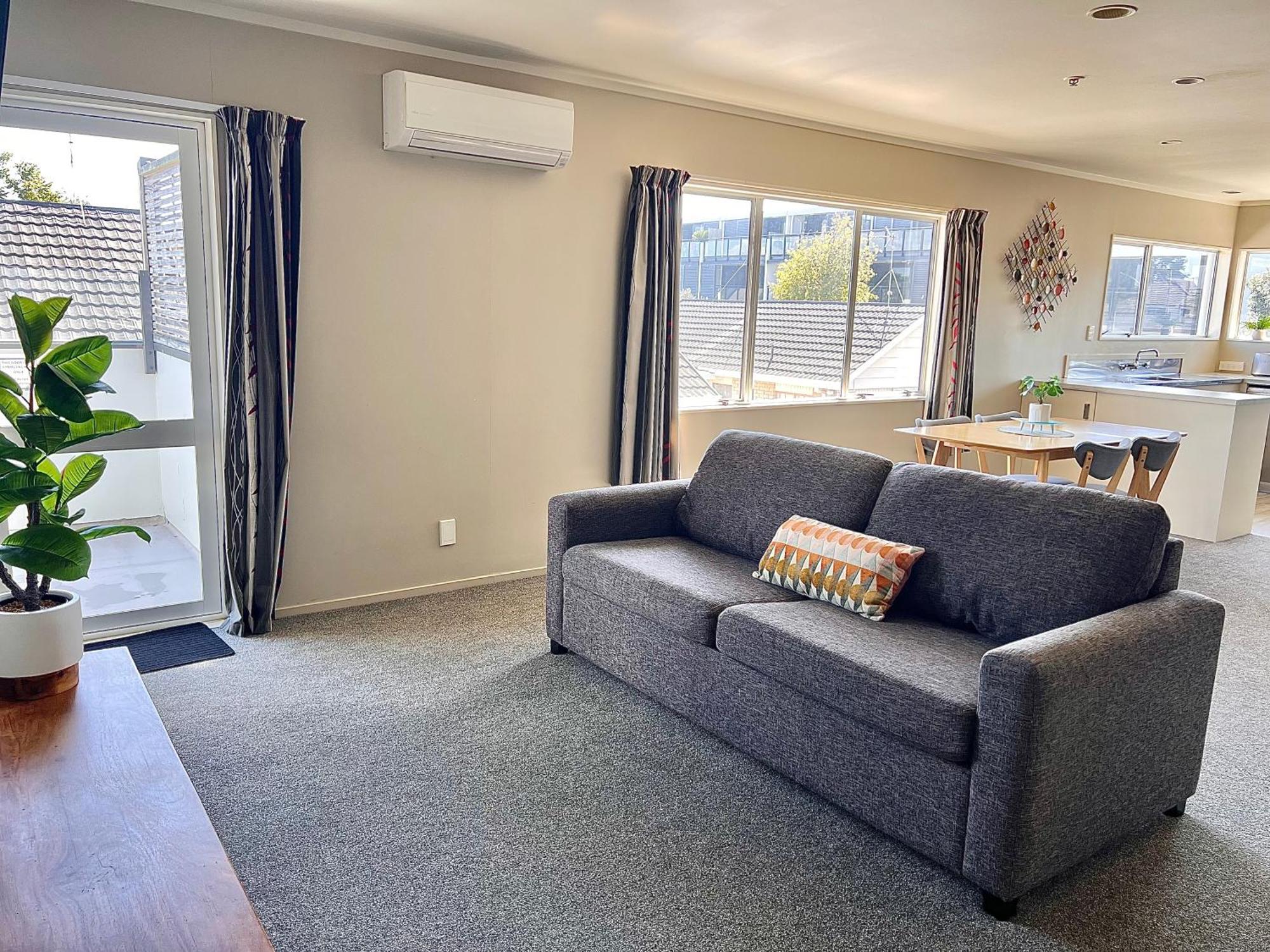 Seagulls Guesthouse Mount Maunganui Bagian luar foto